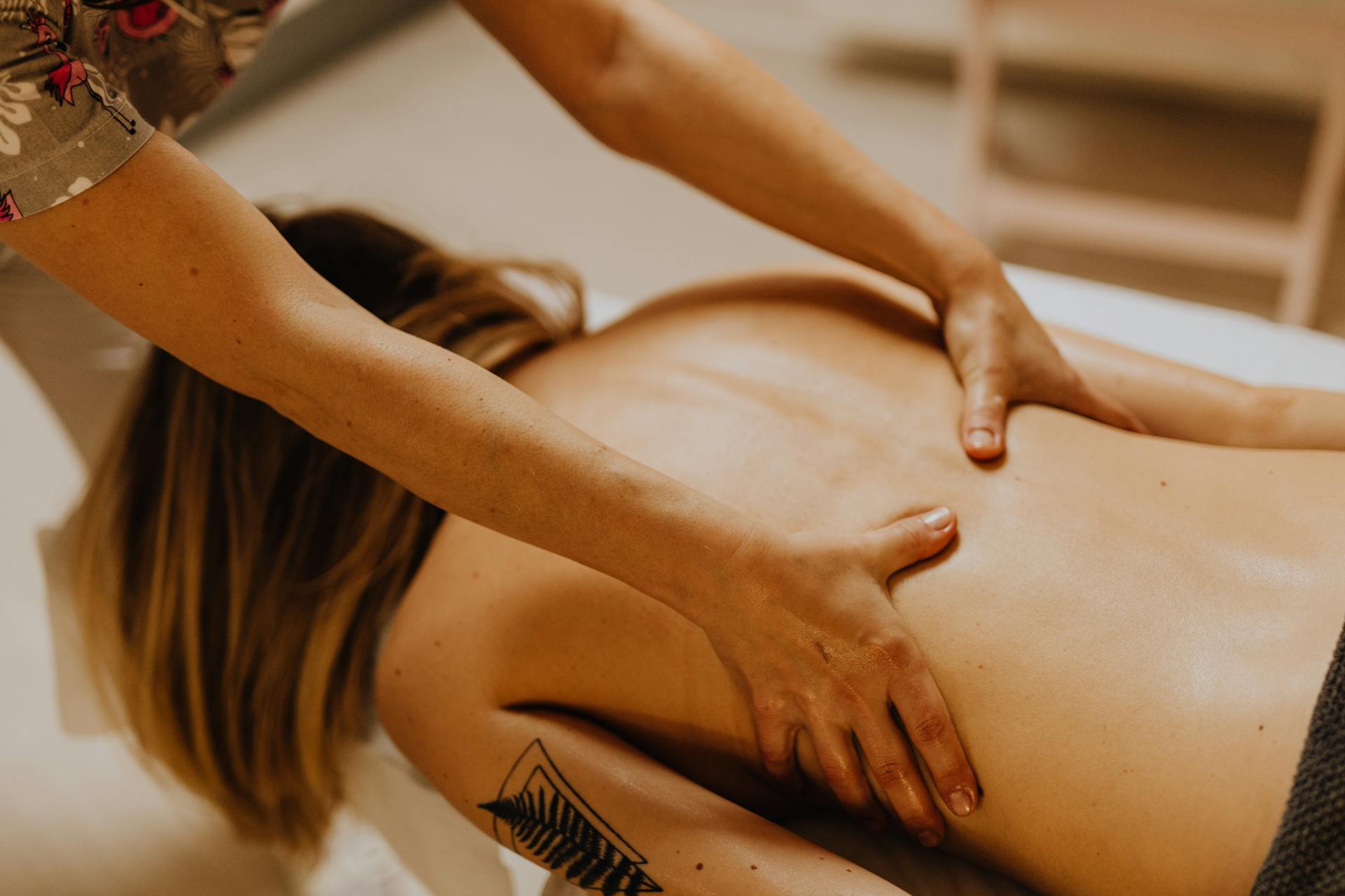 Lomi Lomi Massage